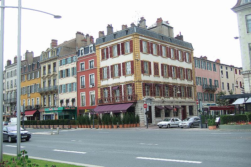 2010-06- (99).JPG - Eine farbenprächtige und lebendige Stadt